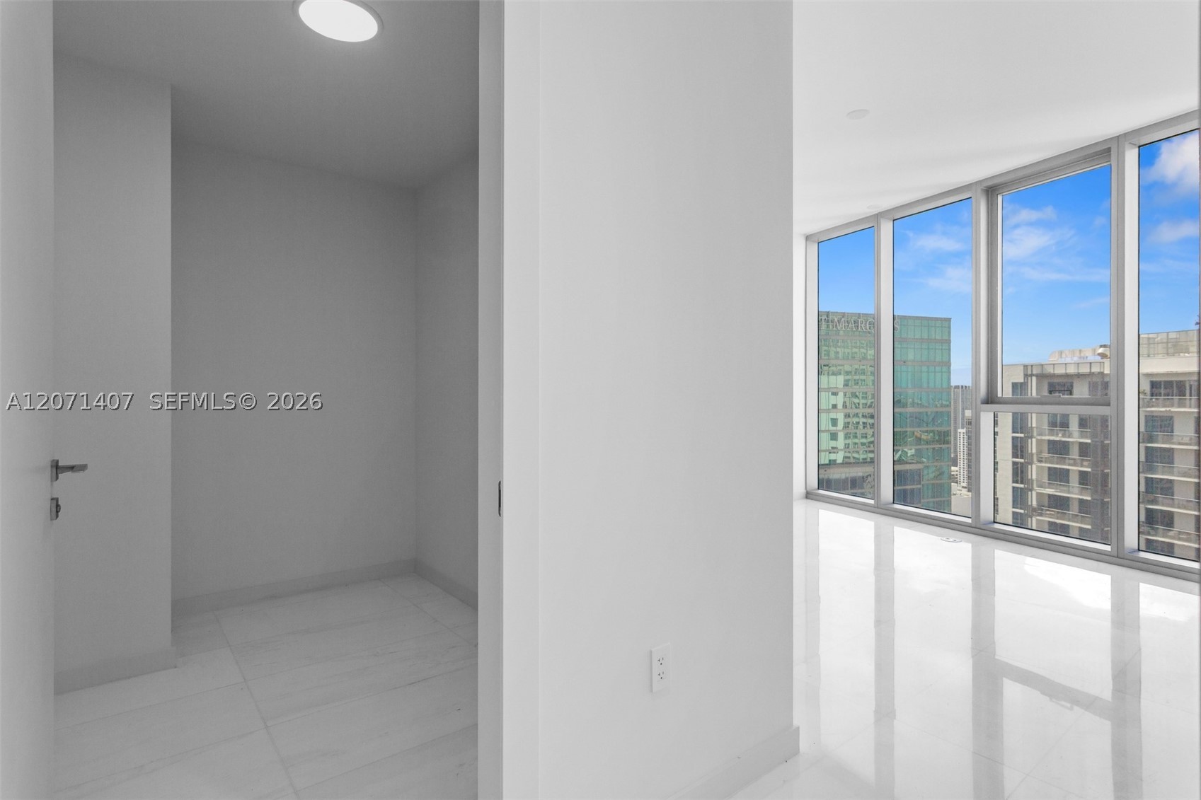 300 Biscayne Blvd Way #4303C Miami, FL 33131