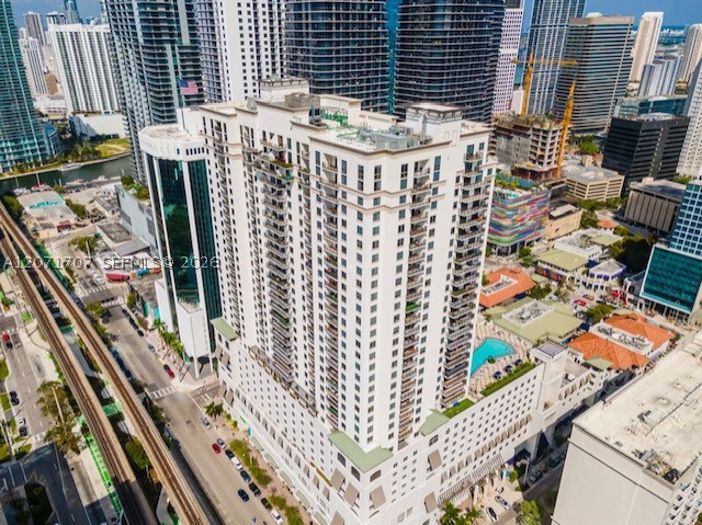 image Nine at Mary Brickell Village31