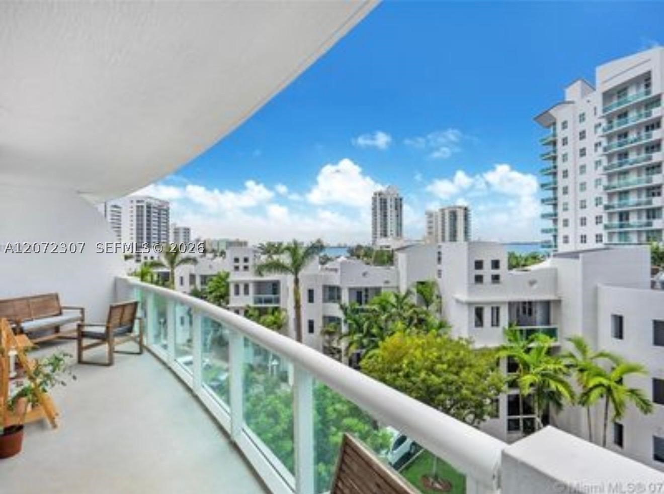 7900 Harbor Is Dr #505