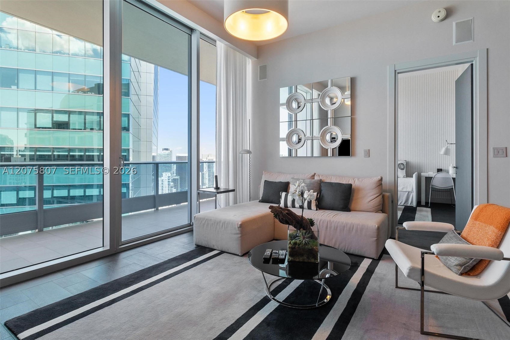 200 Biscayne Blvd Way #5211 Miami, FL 33131