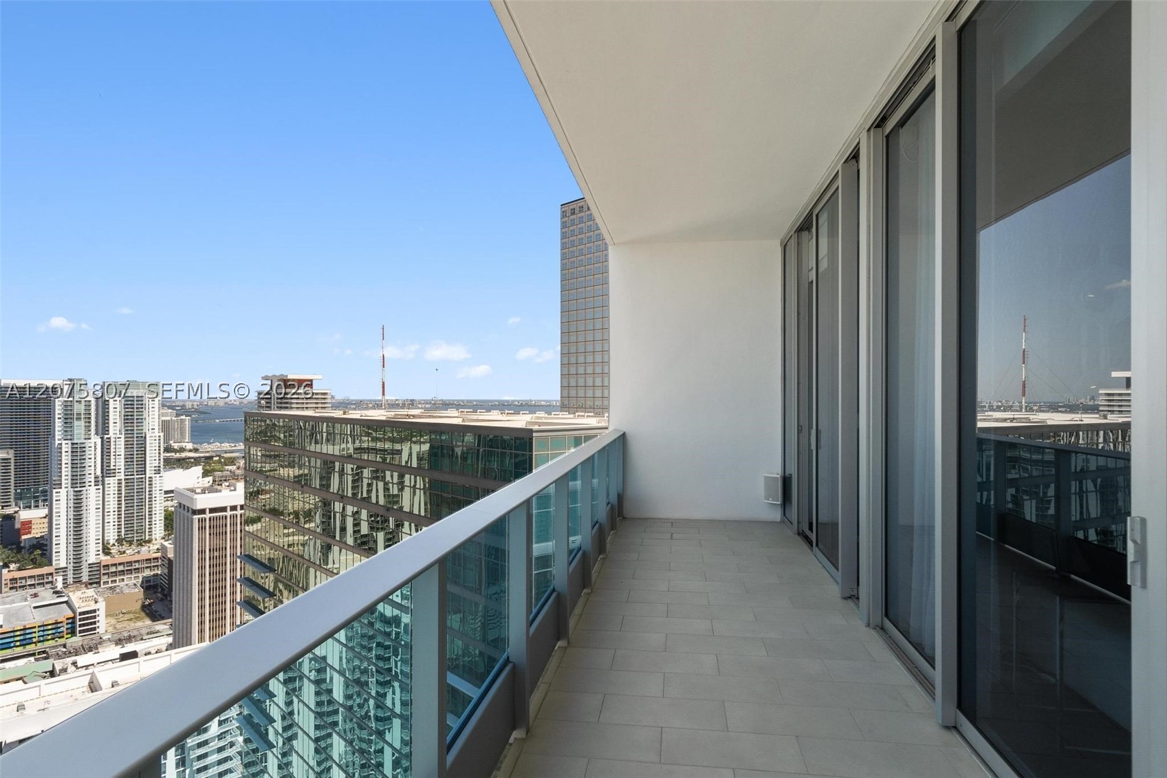 200 Biscayne Blvd Way #5211 Miami, FL 33131