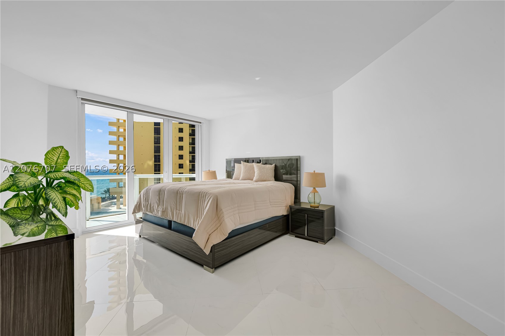 16425 Collins Ave #712 Sunny Isles Beach, FL 33160