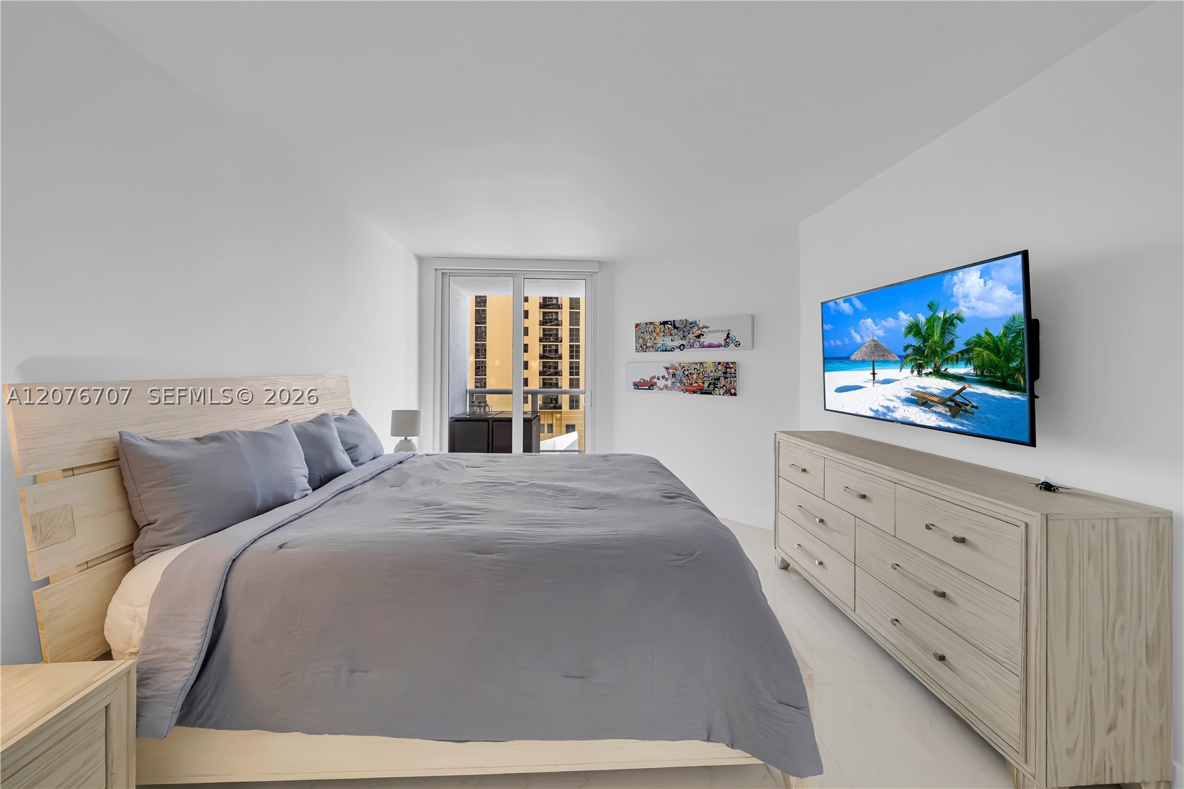 16425 Collins Ave #712 Sunny Isles Beach, FL 33160