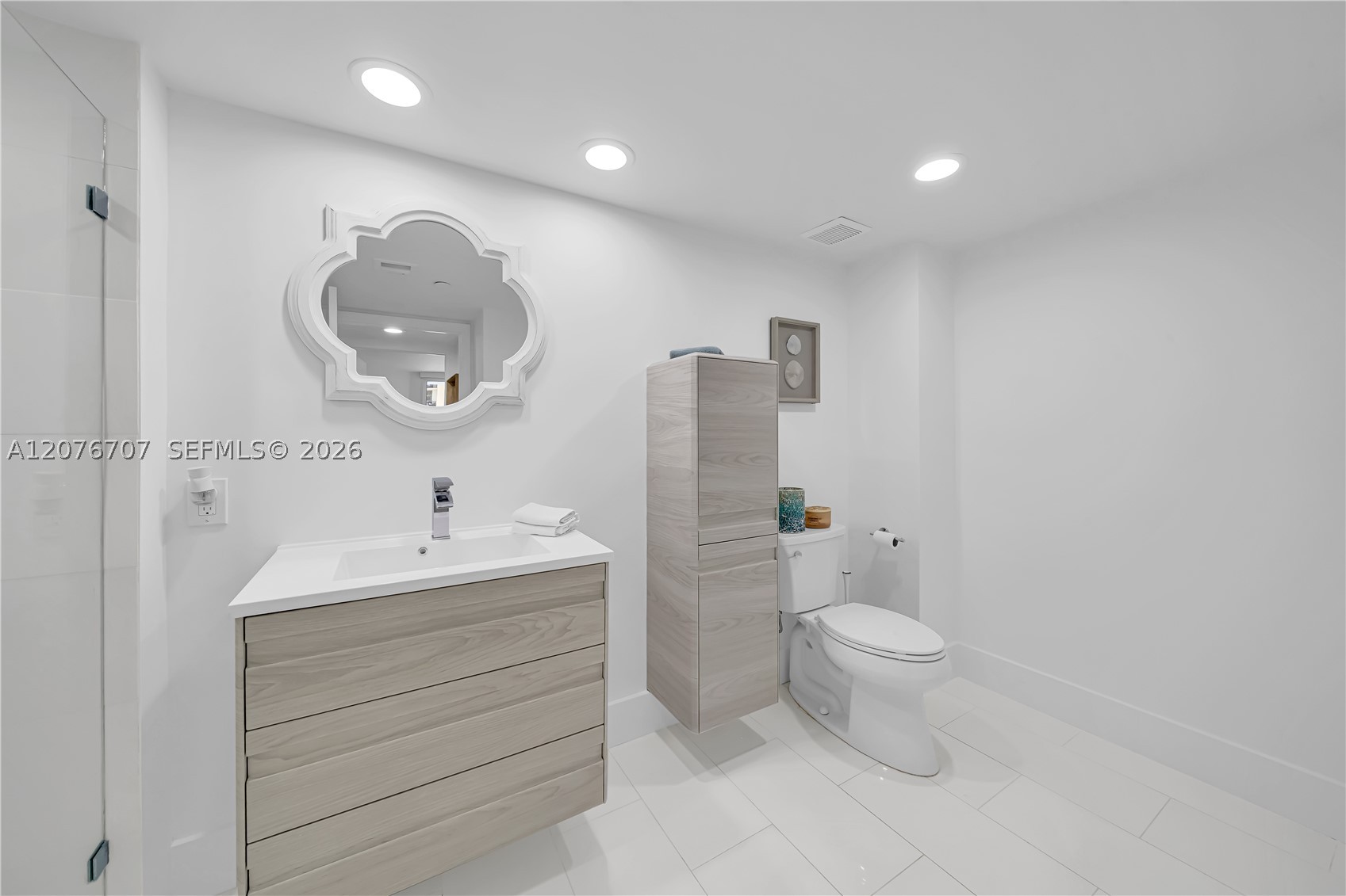 16425 Collins Ave #712 Sunny Isles Beach, FL 33160