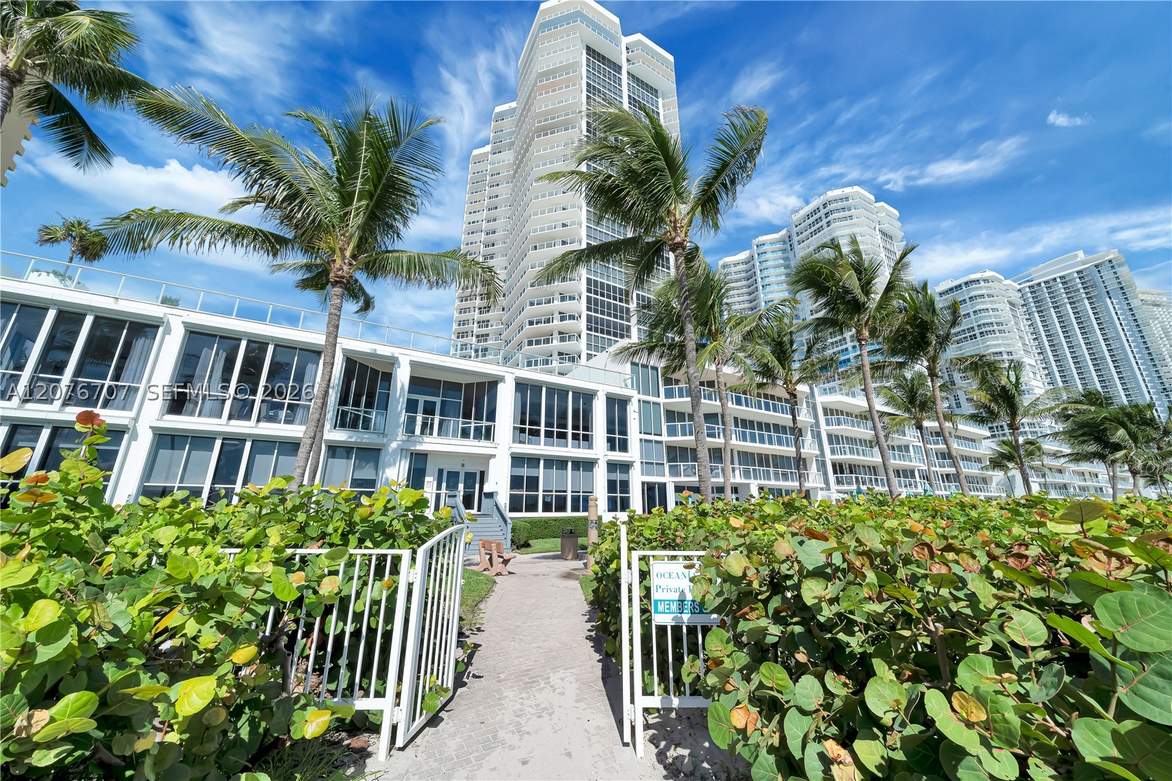 16425 Collins Ave #712 Sunny Isles Beach, FL 33160