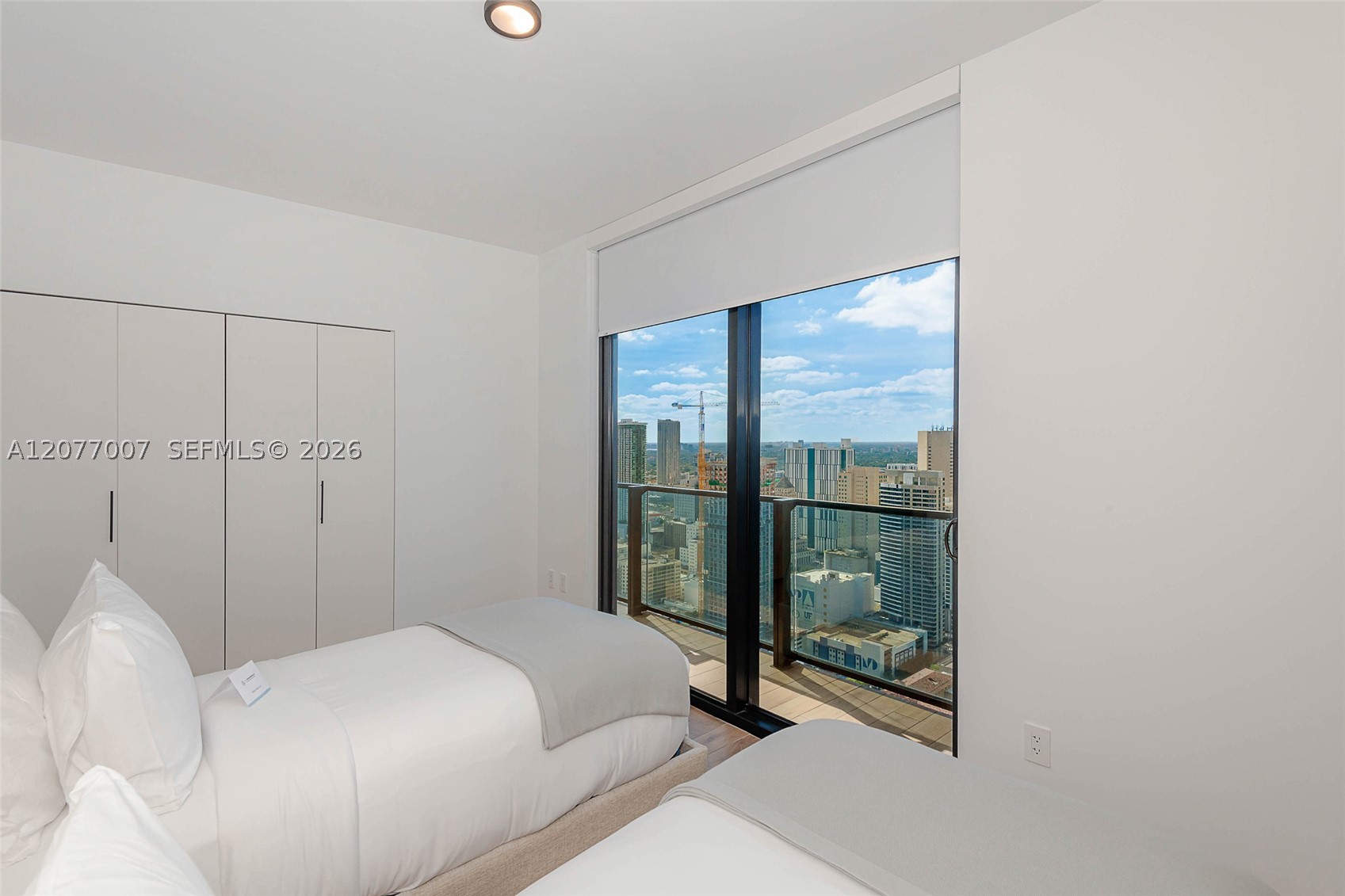 398 NE 5th #4118 Miami, FL 33132