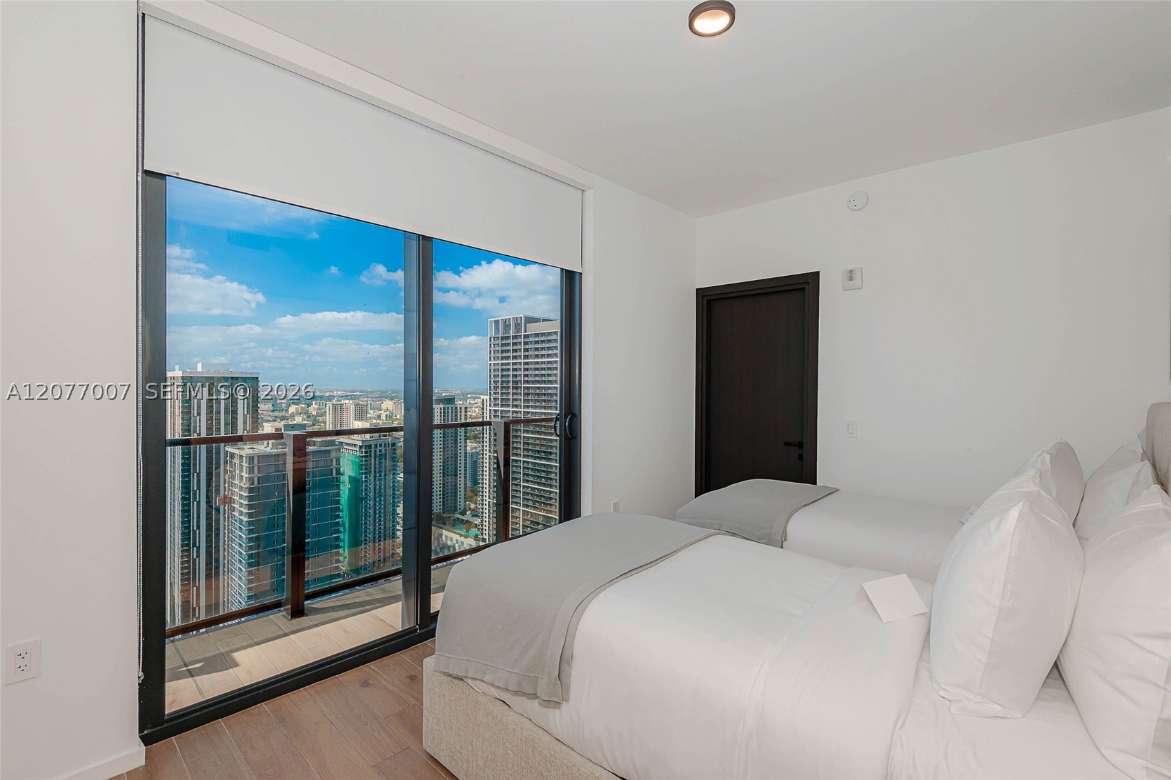 398 NE 5th #4118 Miami, FL 33132
