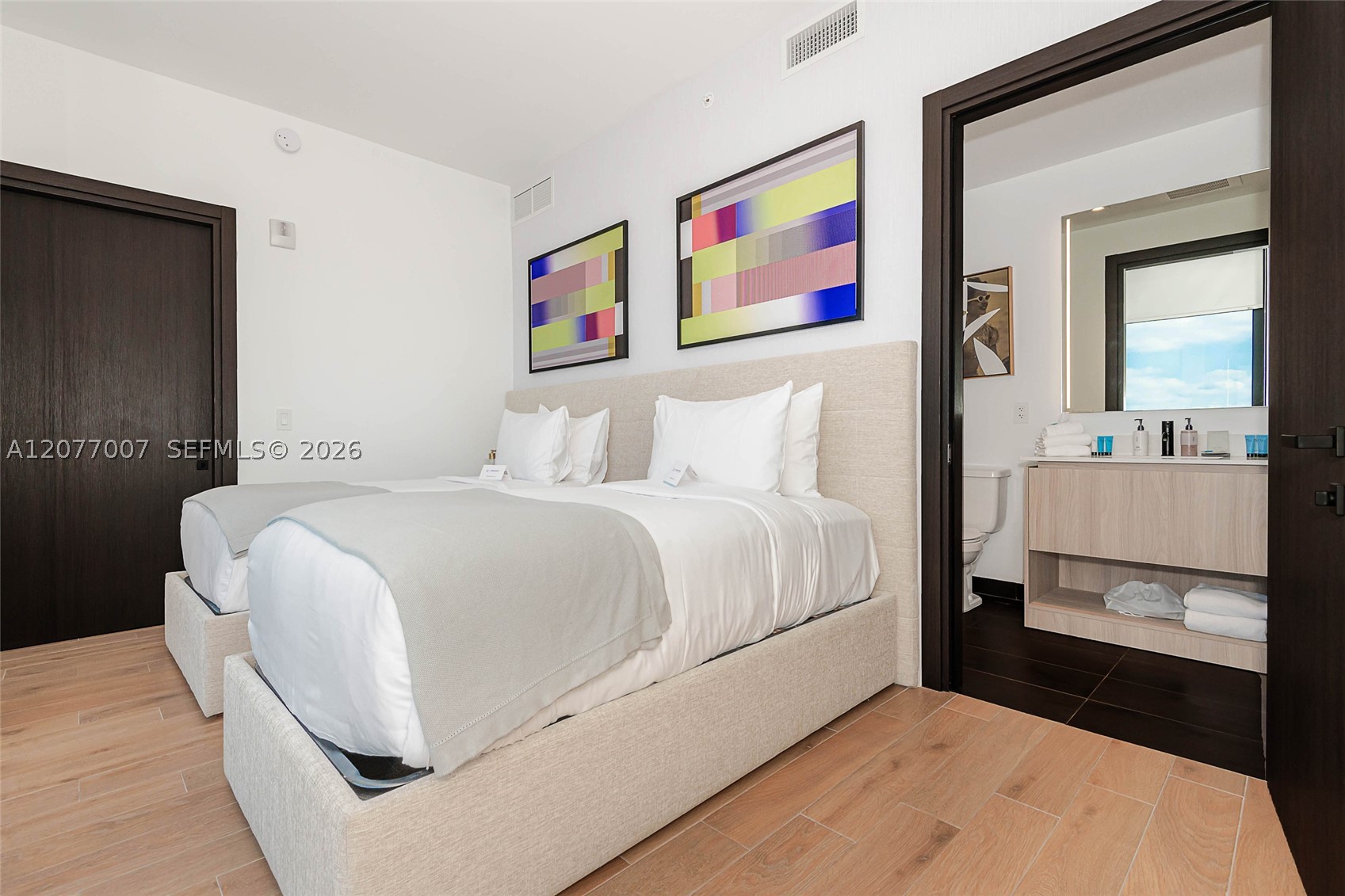 398 NE 5th #4118 Miami, FL 33132