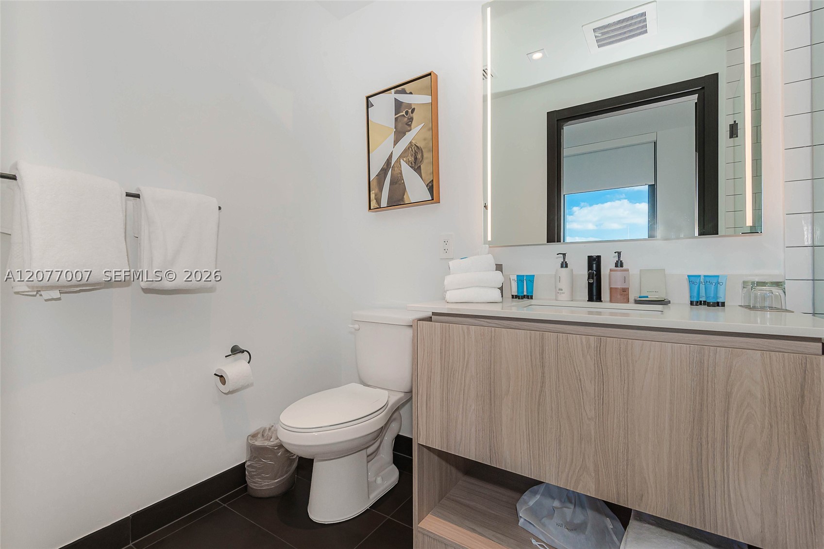 398 NE 5th #4118 Miami, FL 33132
