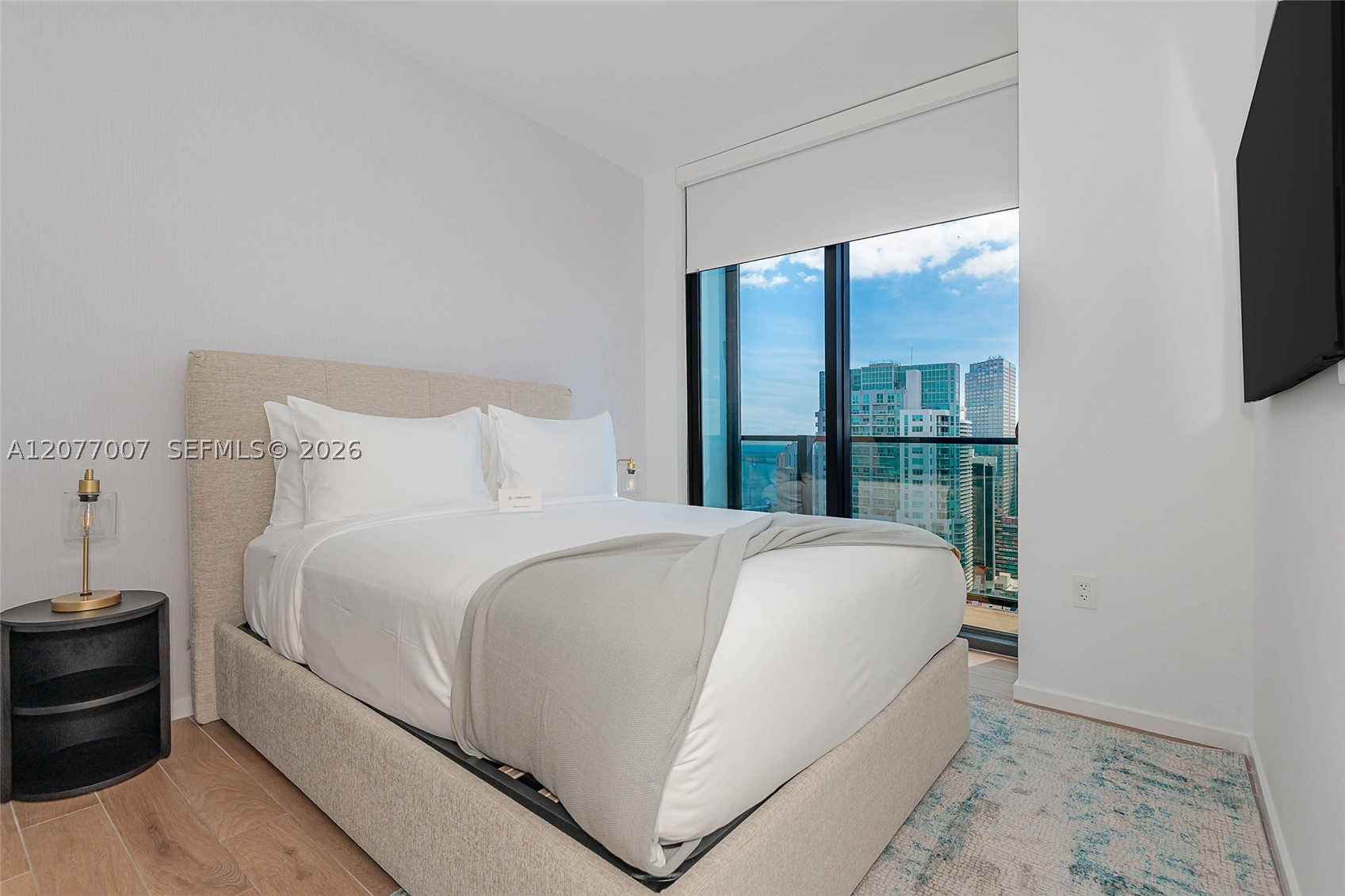 398 NE 5th #4118 Miami, FL 33132