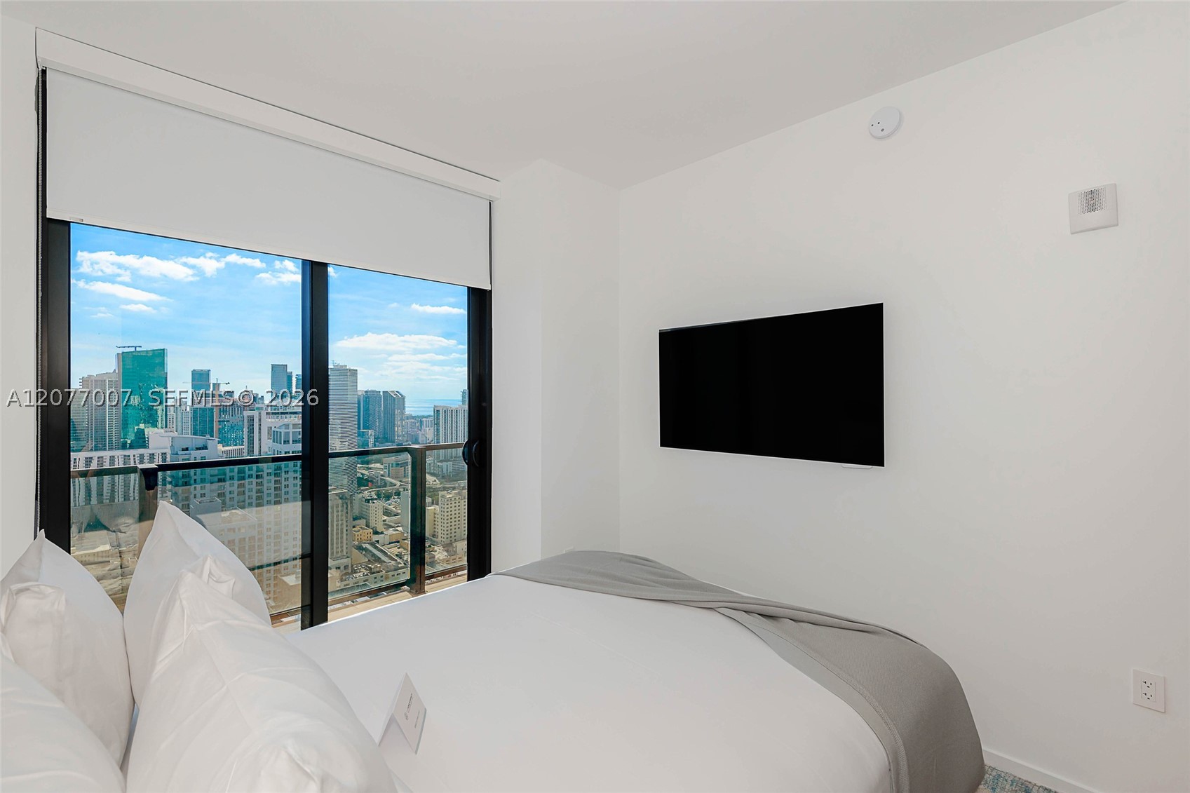 398 NE 5th #4118 Miami, FL 33132