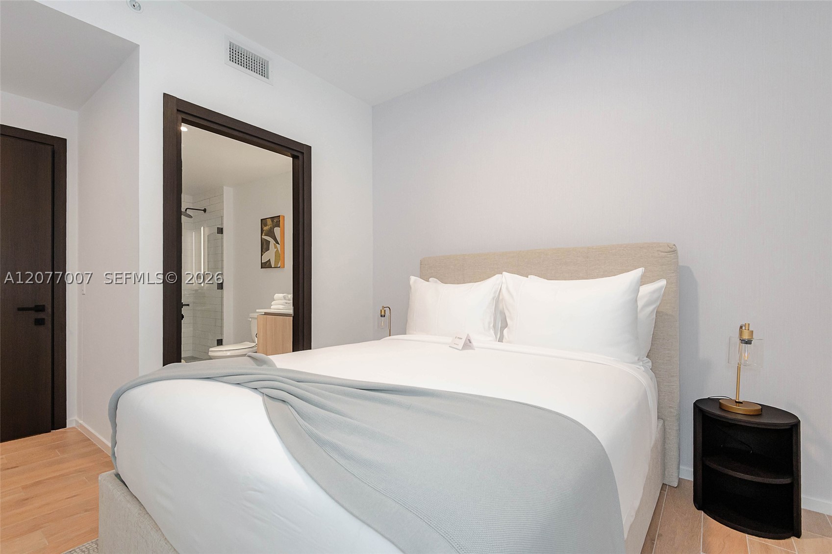 398 NE 5th #4118 Miami, FL 33132