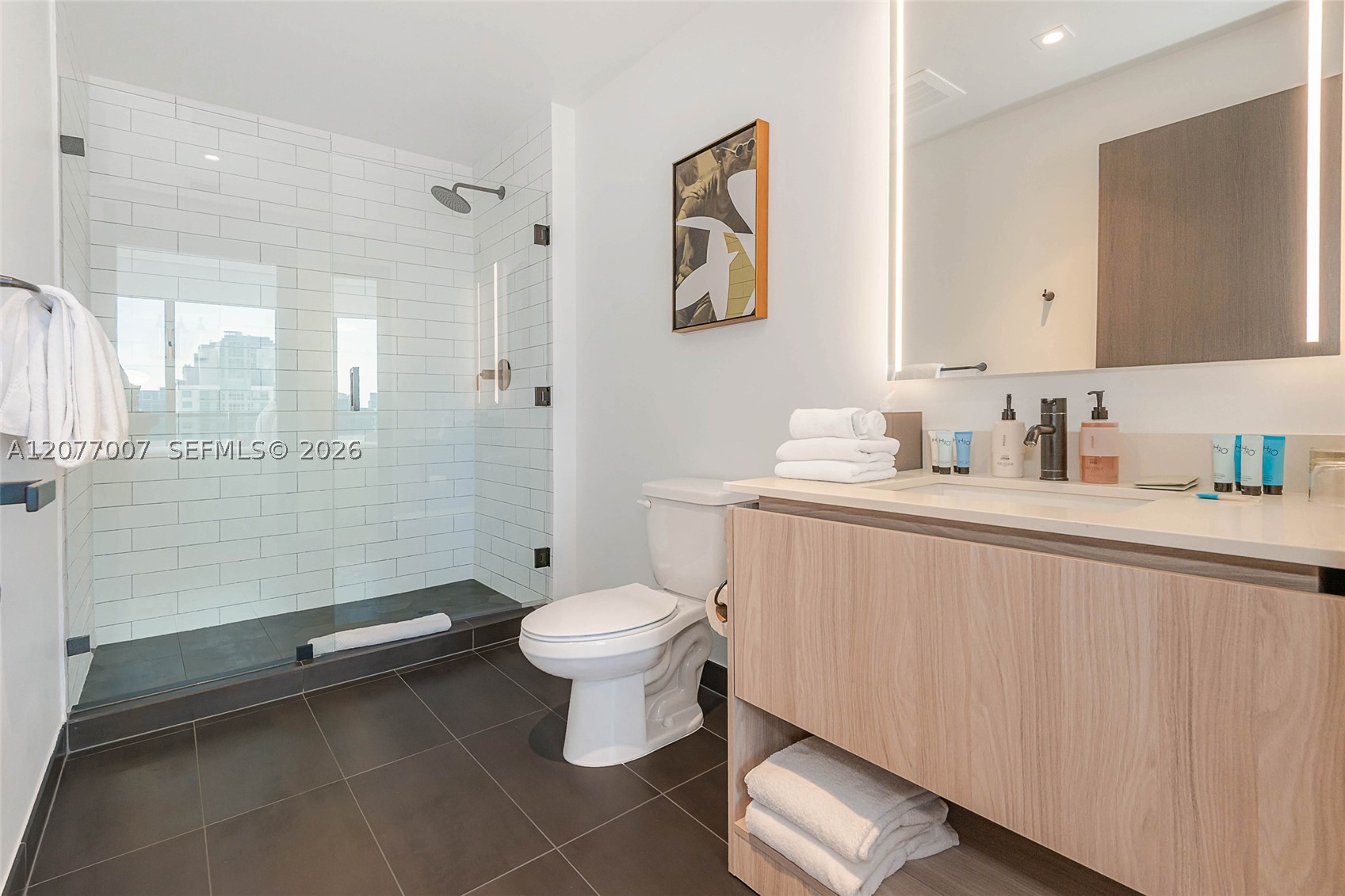 398 NE 5th #4118 Miami, FL 33132