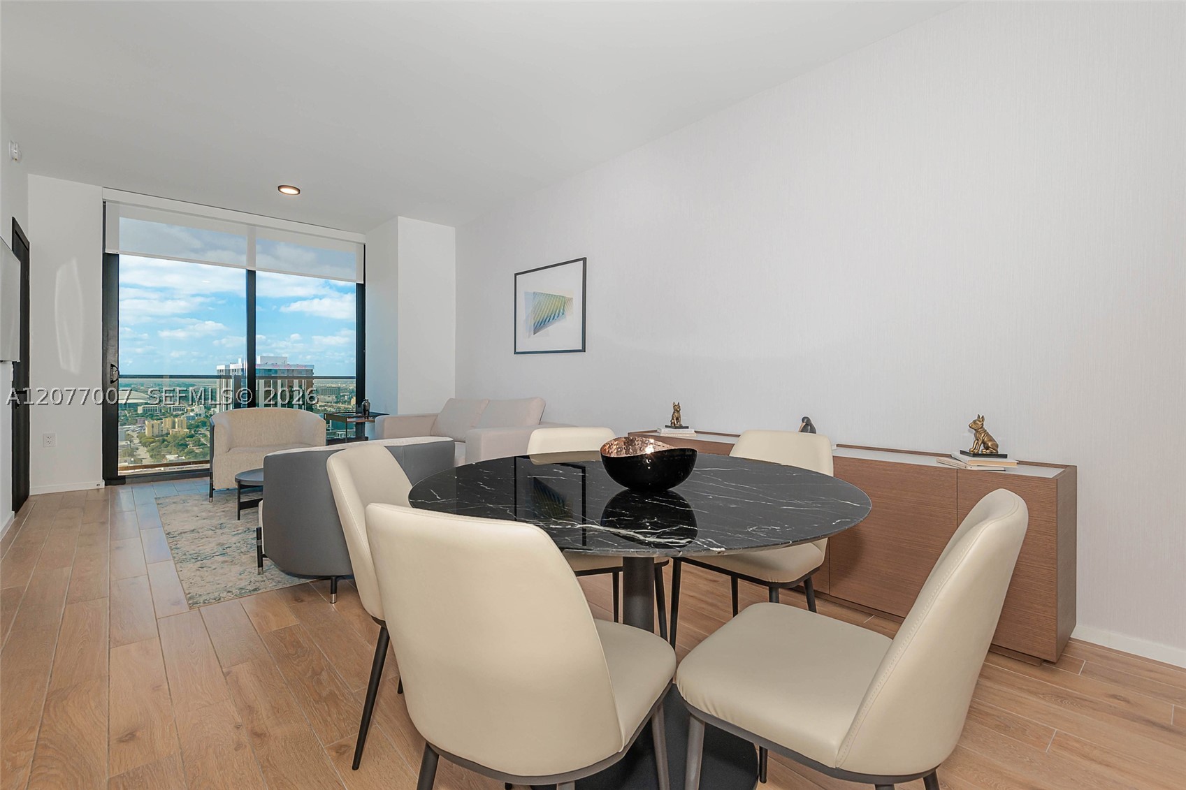 398 NE 5th #4118 Miami, FL 33132