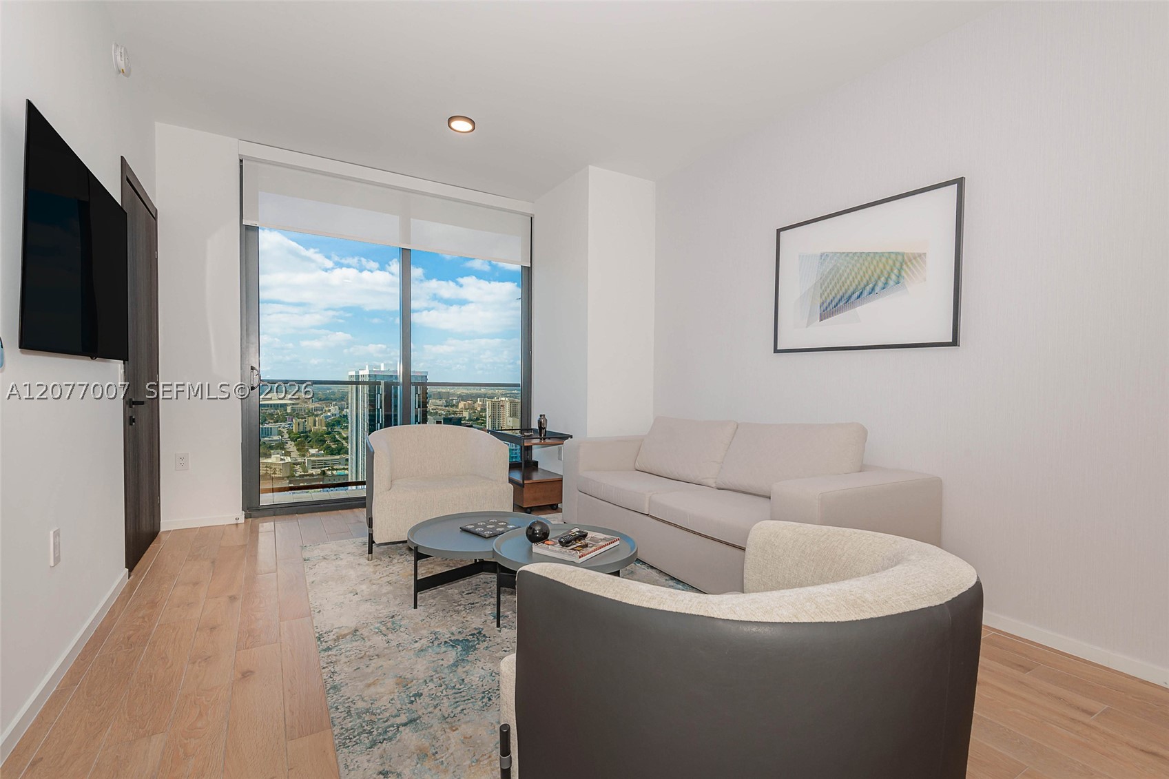 398 NE 5th #4118 Miami, FL 33132
