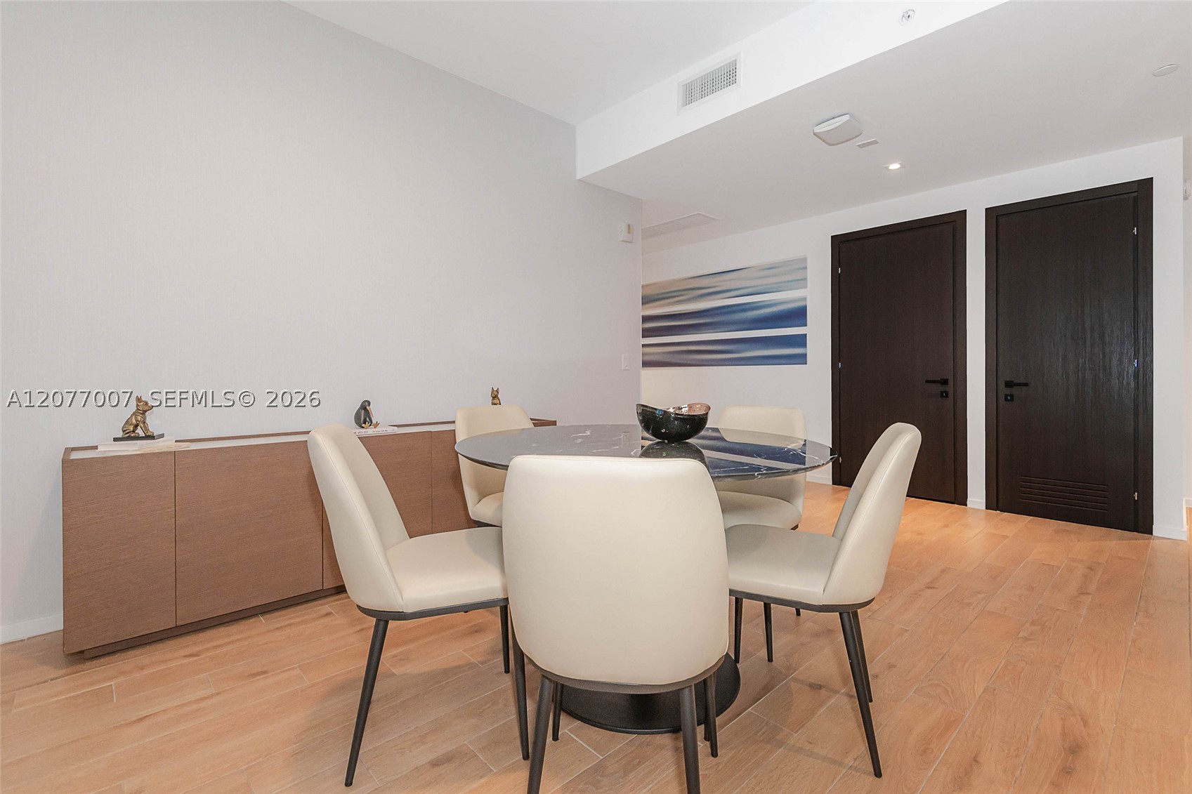 398 NE 5th #4118 Miami, FL 33132