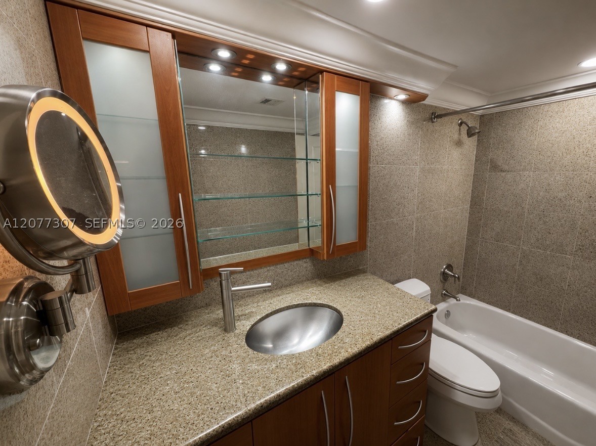 9511 Collins Ave #1507 Surfside, FL 33154