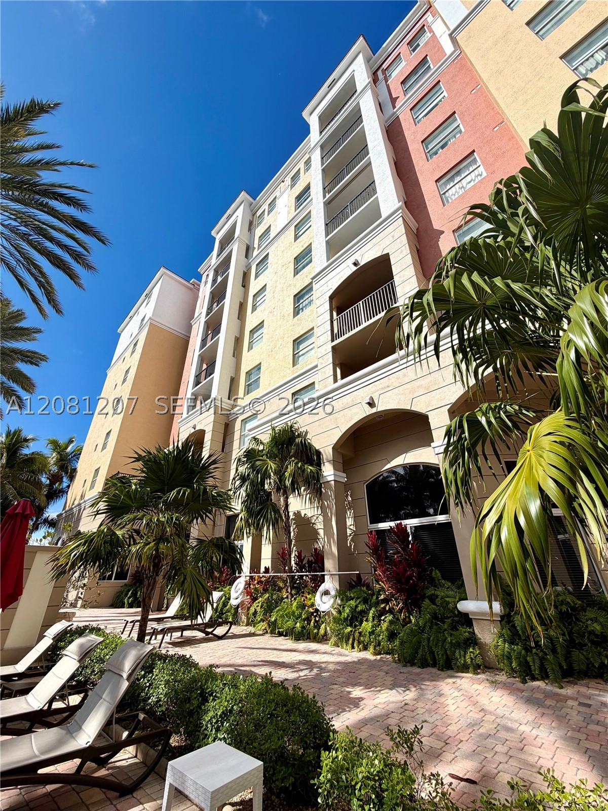 image Porto Bellagio Condo16