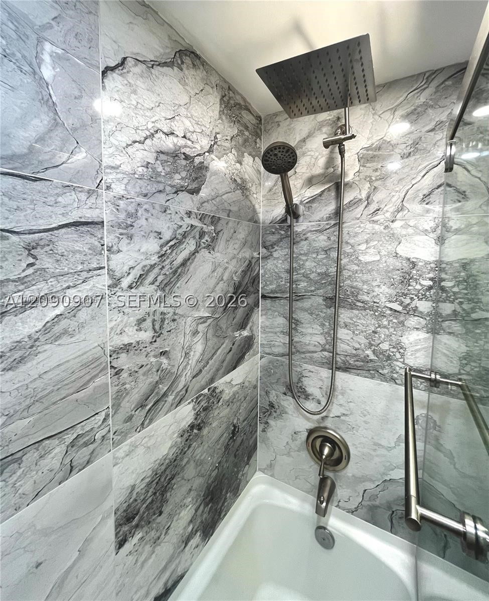 image Arlen House East19