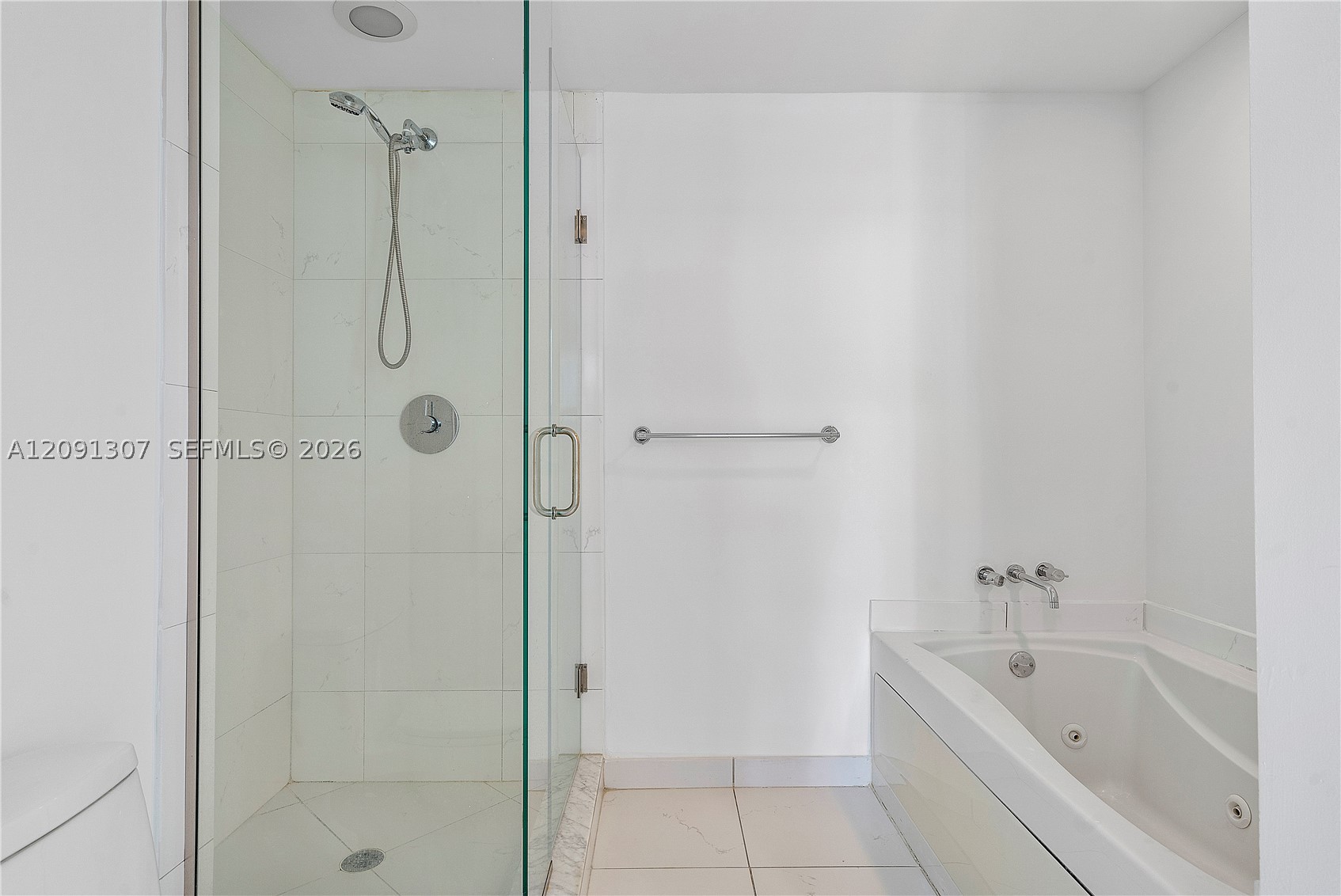 image 500 Brickell West17