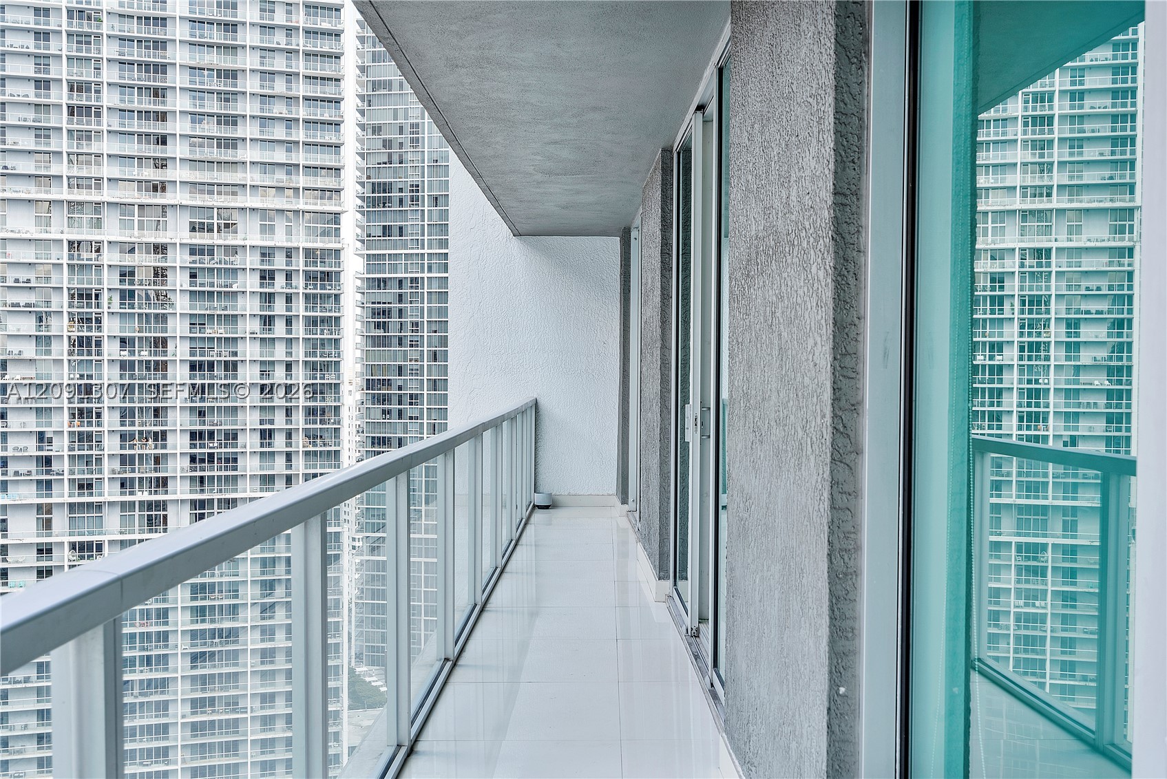 image 500 Brickell West19