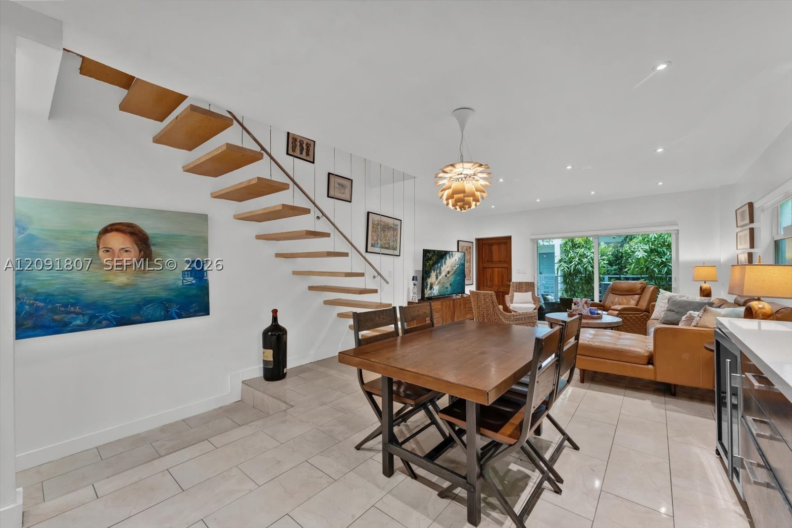 208 Jefferson Ave #101 Miami Beach, FL 33139