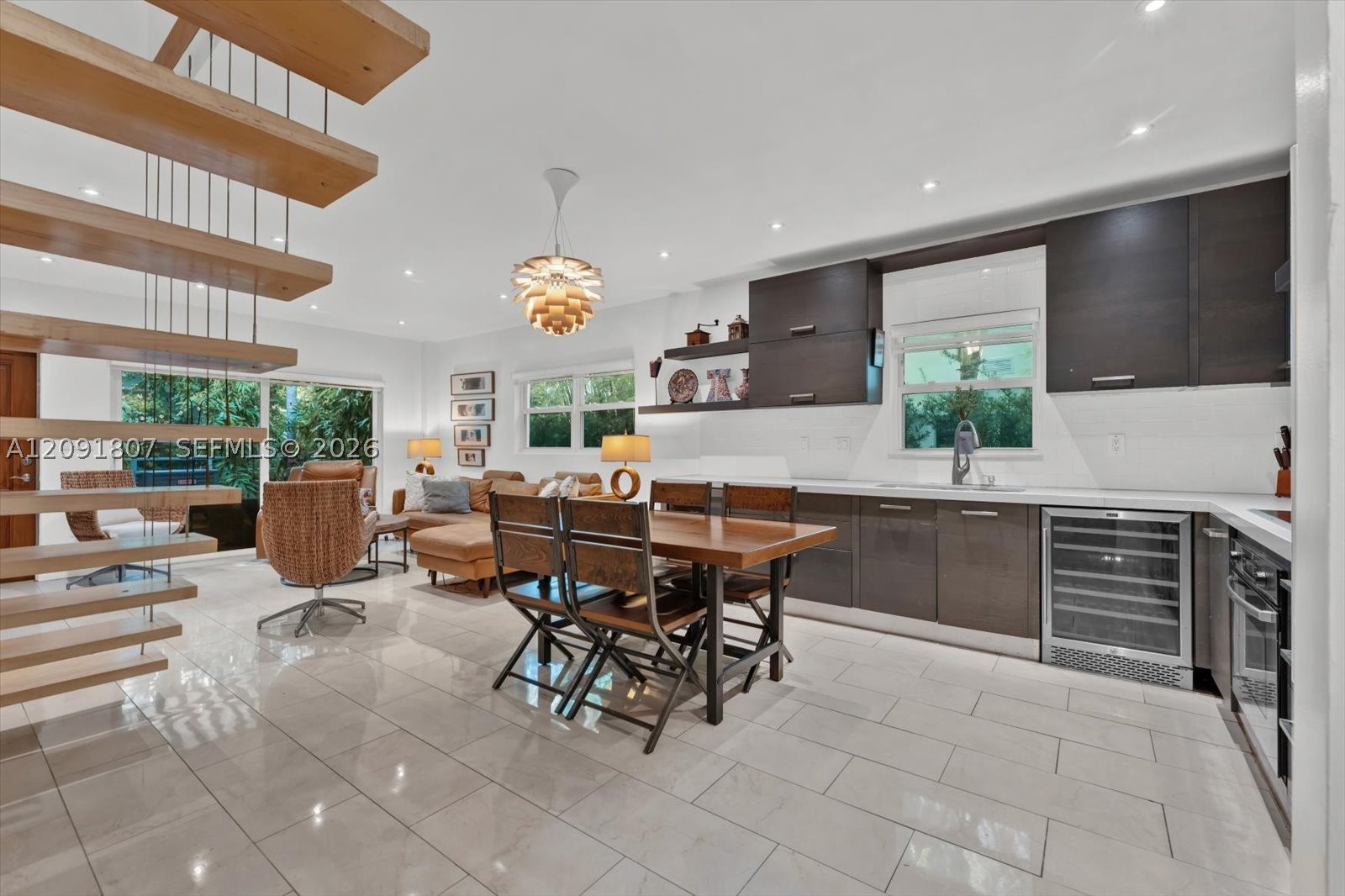 208 Jefferson Ave #101 Miami Beach, FL 33139