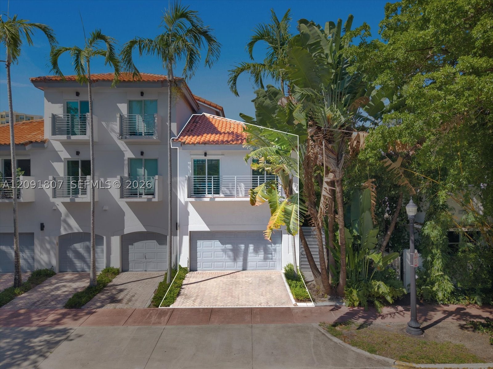 208 Jefferson Ave #101 Miami Beach, FL 33139
