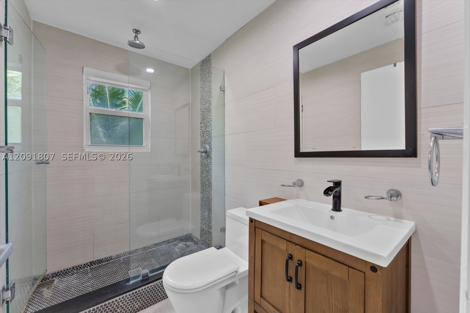 208 Jefferson Ave #101 Miami Beach, FL 33139