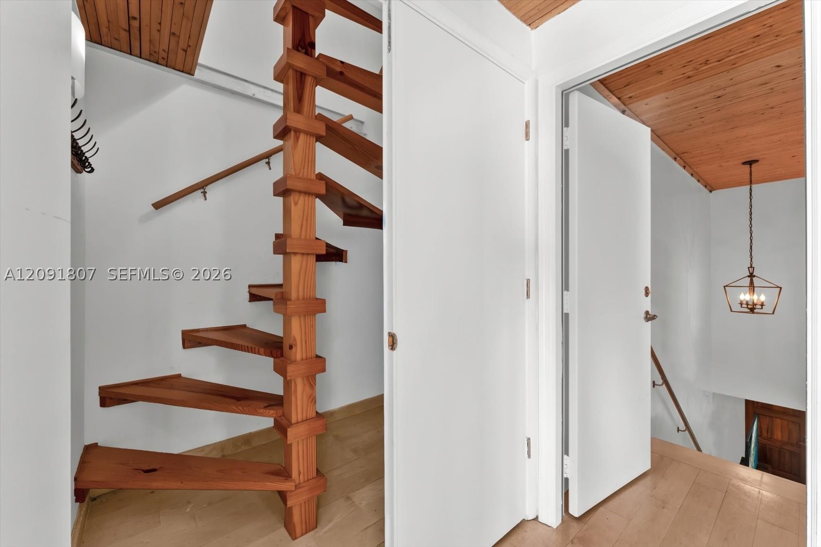 208 Jefferson Ave #101 Miami Beach, FL 33139
