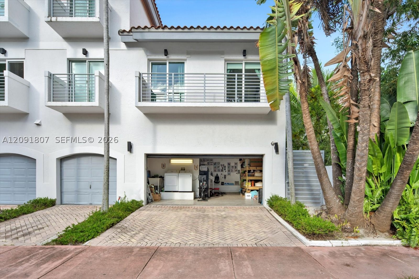208 Jefferson Ave #101 Miami Beach, FL 33139