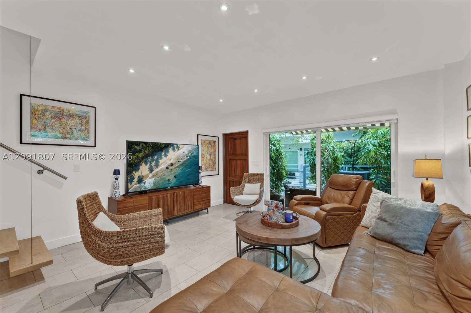 208 Jefferson Ave #101 Miami Beach, FL 33139