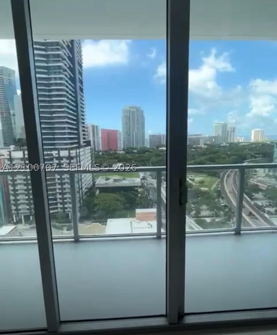 image Axis on Brickell South4