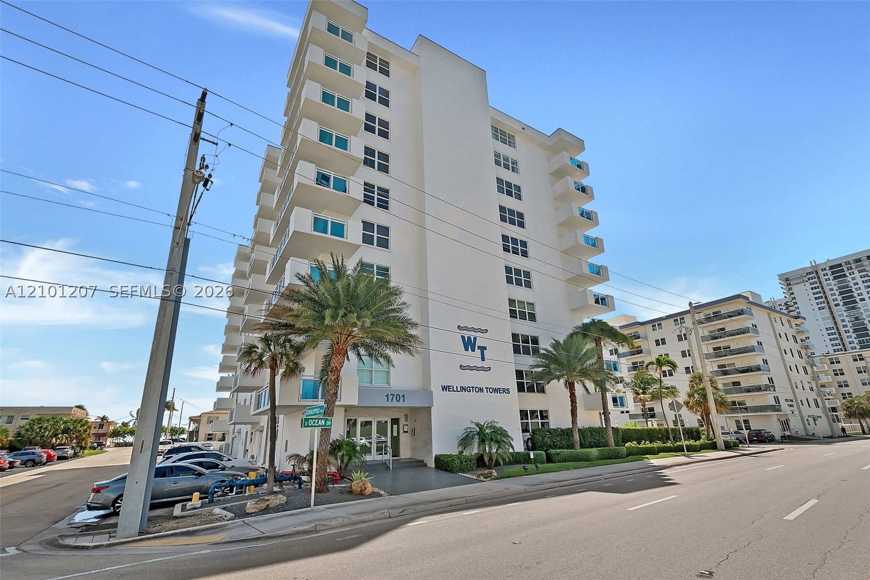 1701 S Ocean Dr #202