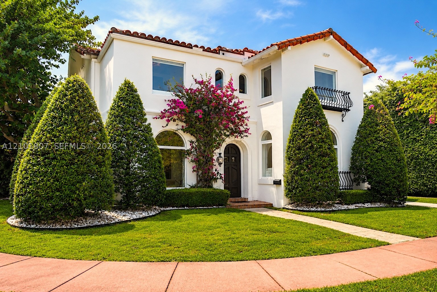 5800 La Gorce Dr Miami Beach, FL 33140