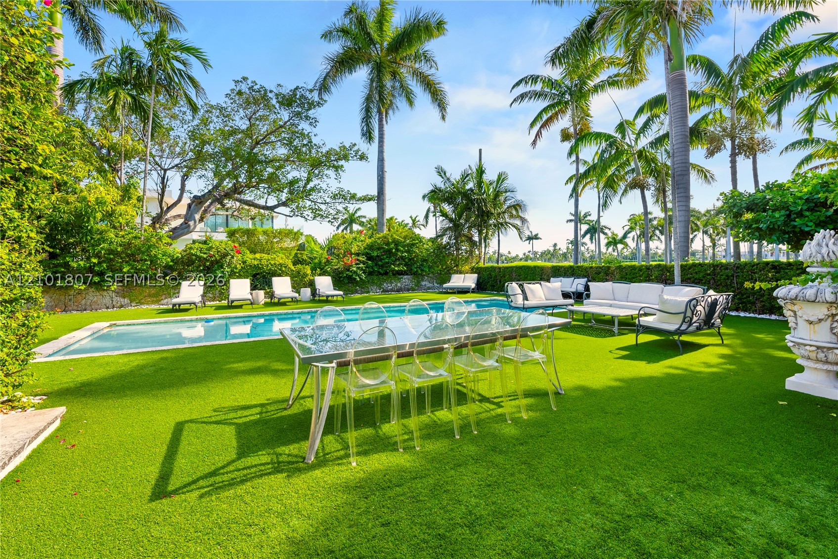 5800 La Gorce Dr Miami Beach, FL 33140