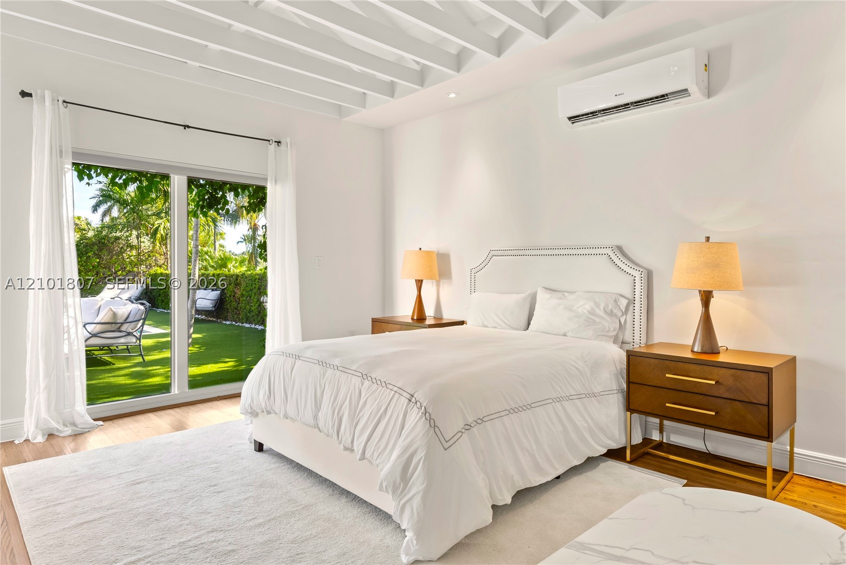 5800 La Gorce Dr Miami Beach, FL 33140