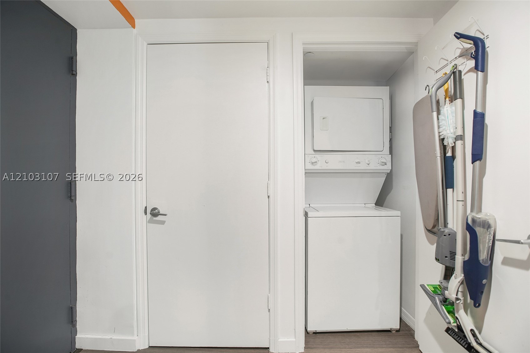 image 500 Brickell West14