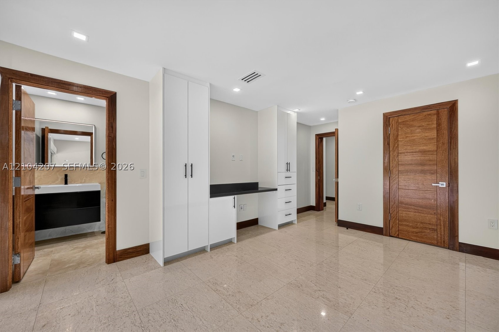 7001 Robles St Coral Gables, FL 33143