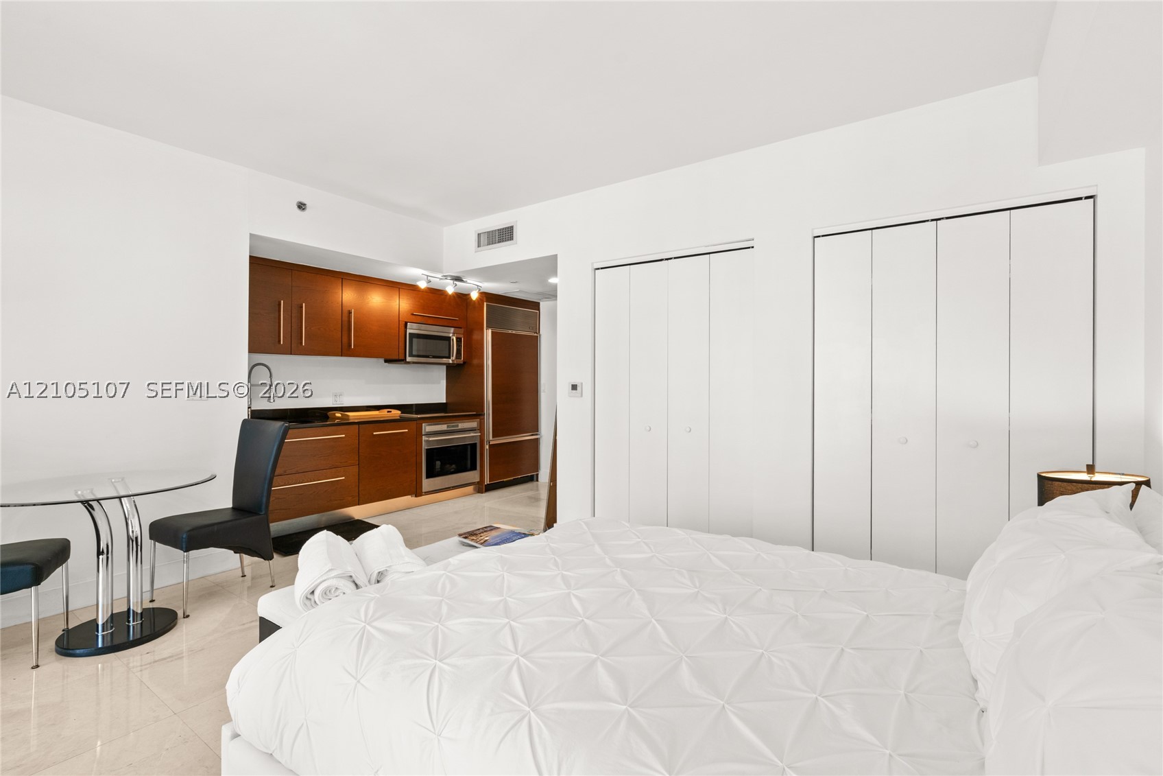 image Icon Brickell I10