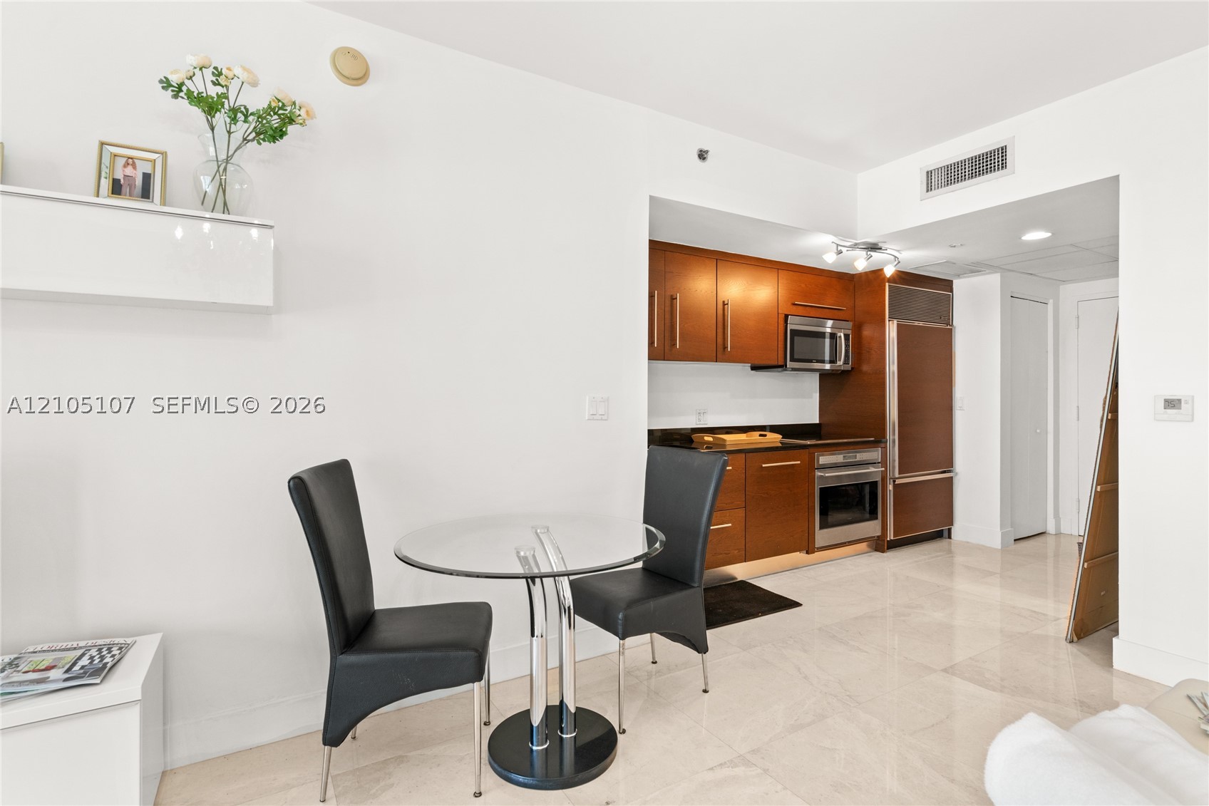 image Icon Brickell I20