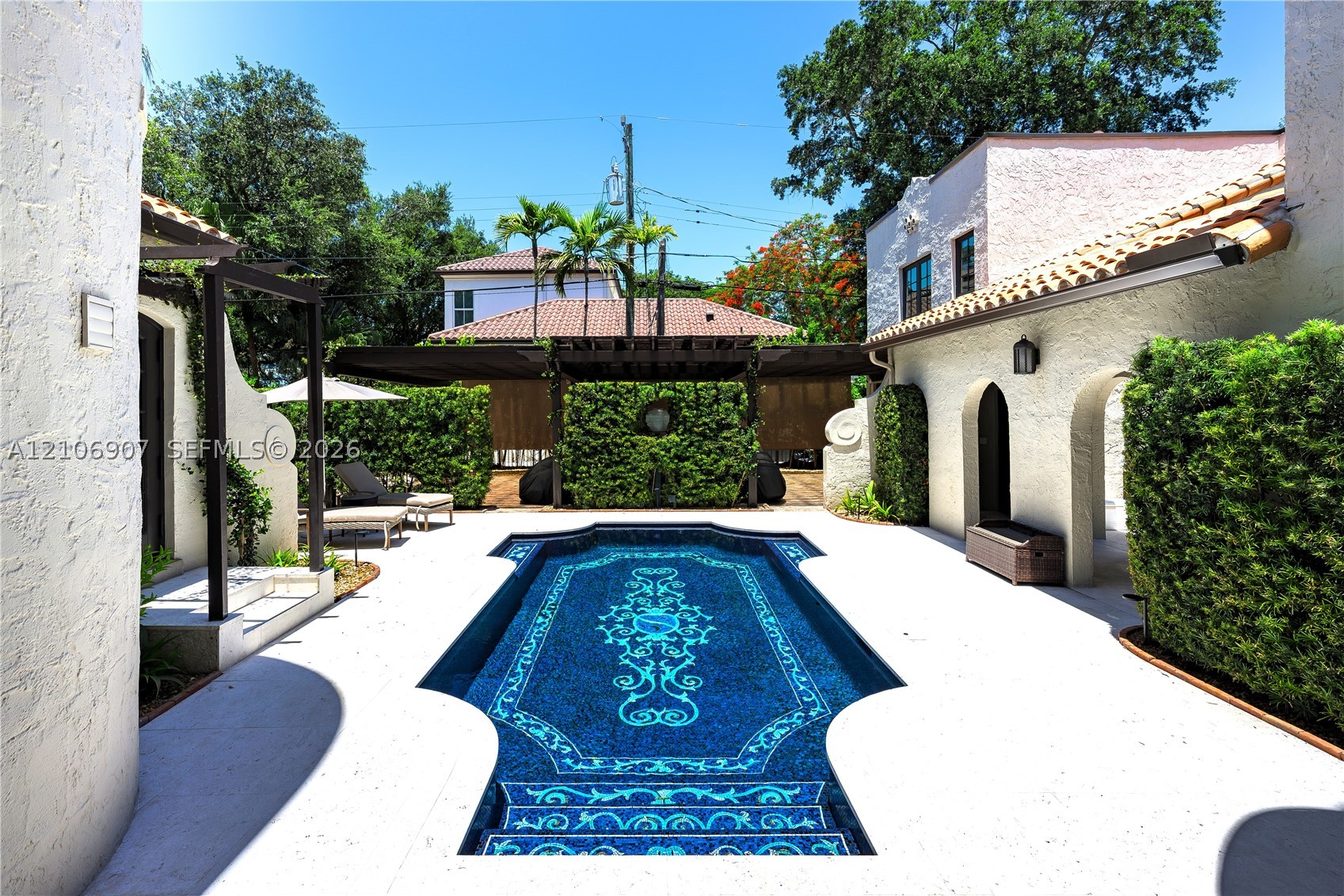 1822 Country Clb Prado Coral Gables, FL 33134