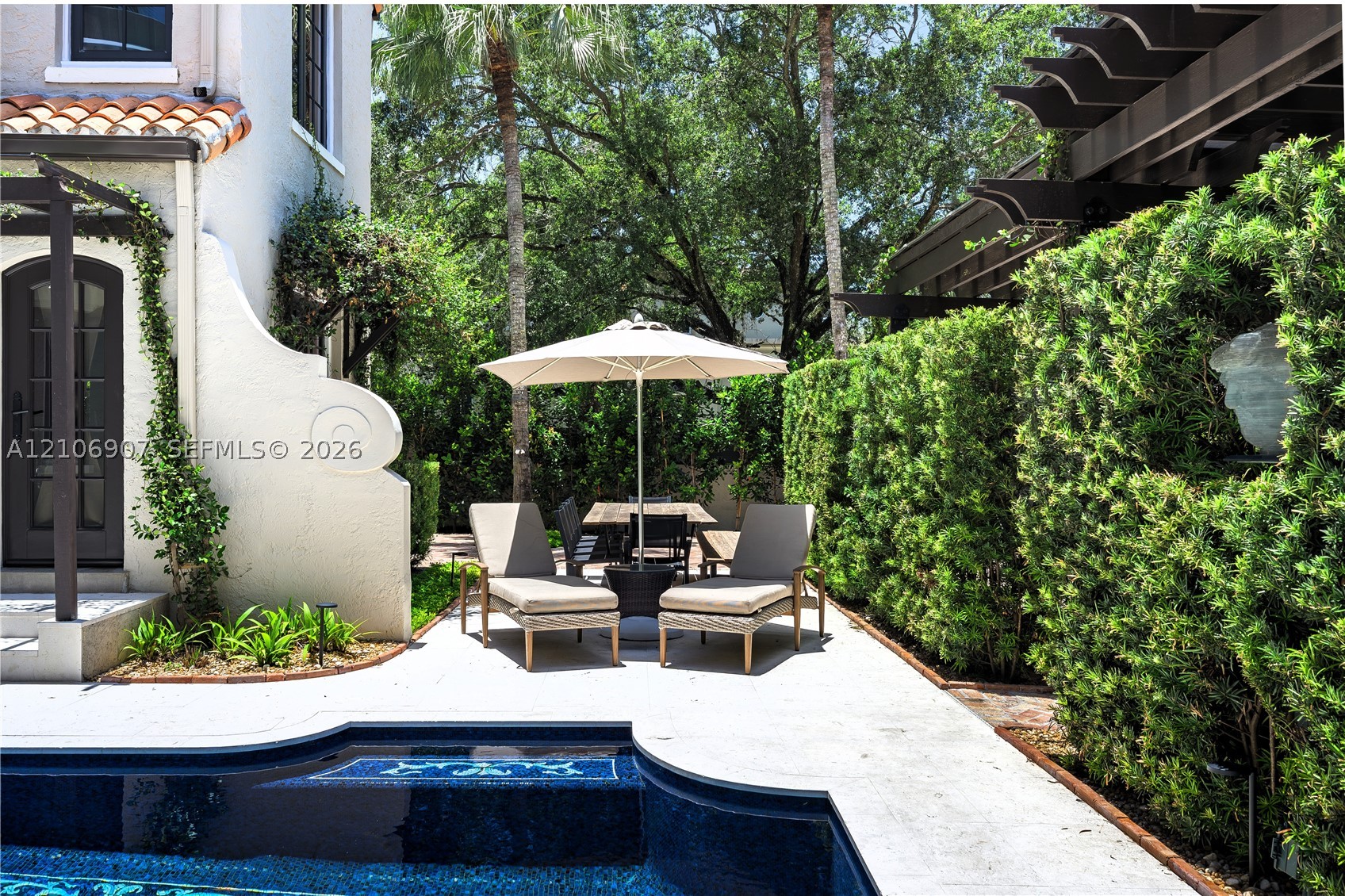 1822 Country Clb Prado Coral Gables, FL 33134