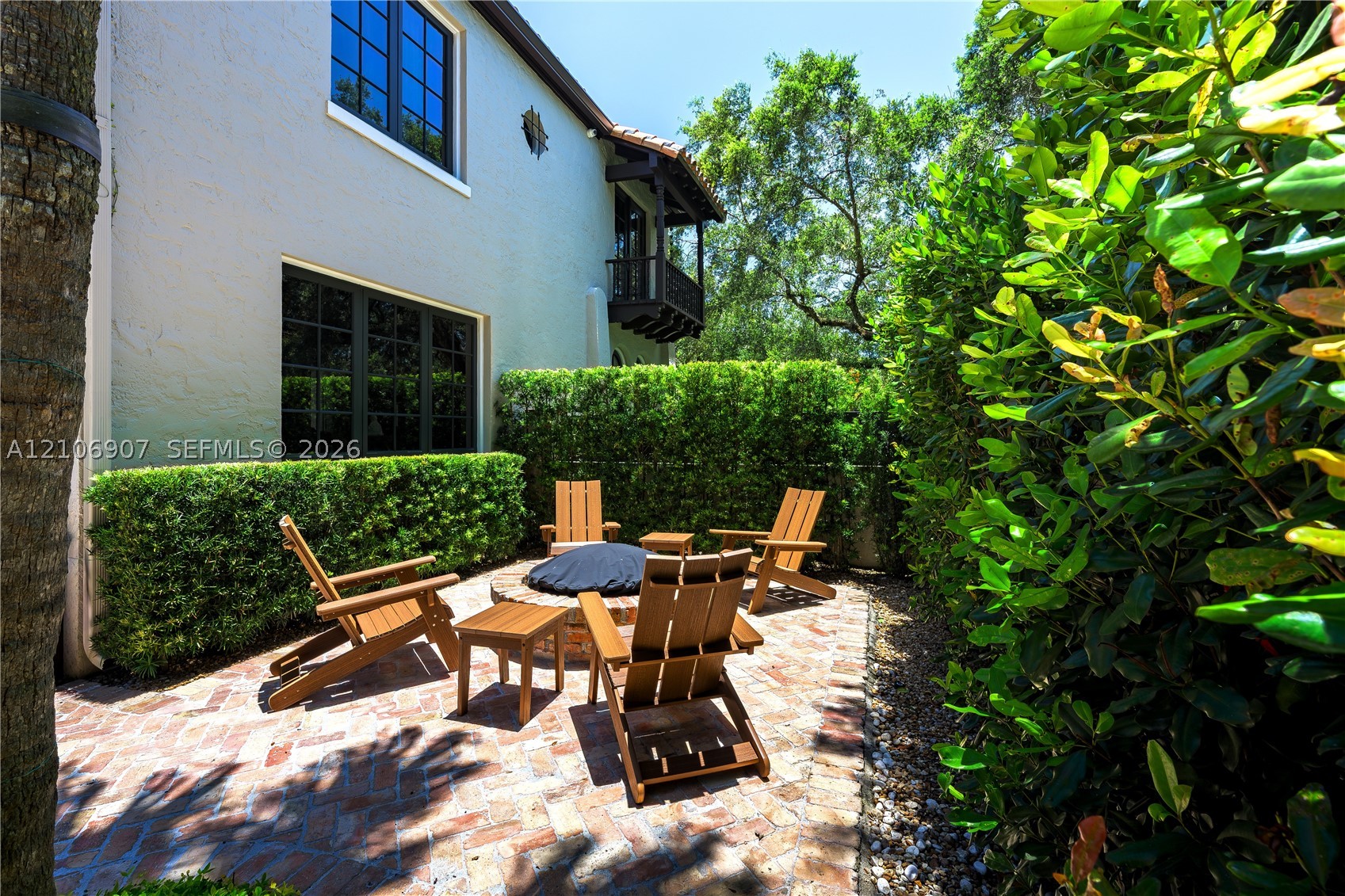 1822 Country Clb Prado Coral Gables, FL 33134