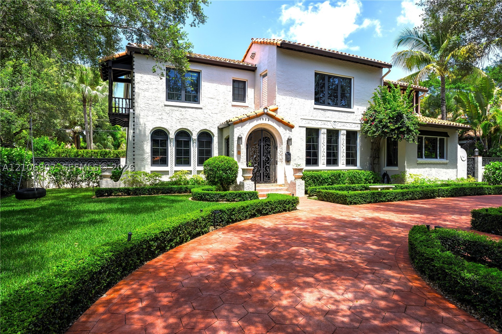 1822 Country Clb Prado Coral Gables, FL 33134