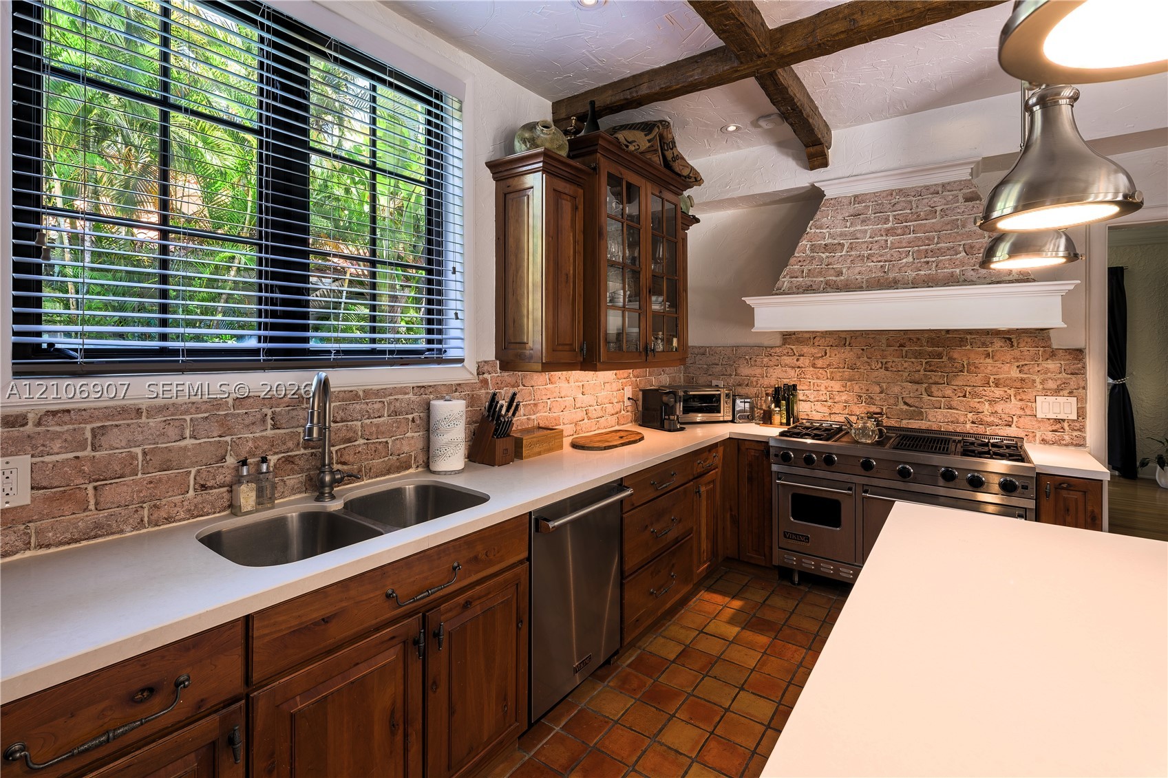 1822 Country Clb Prado Coral Gables, FL 33134