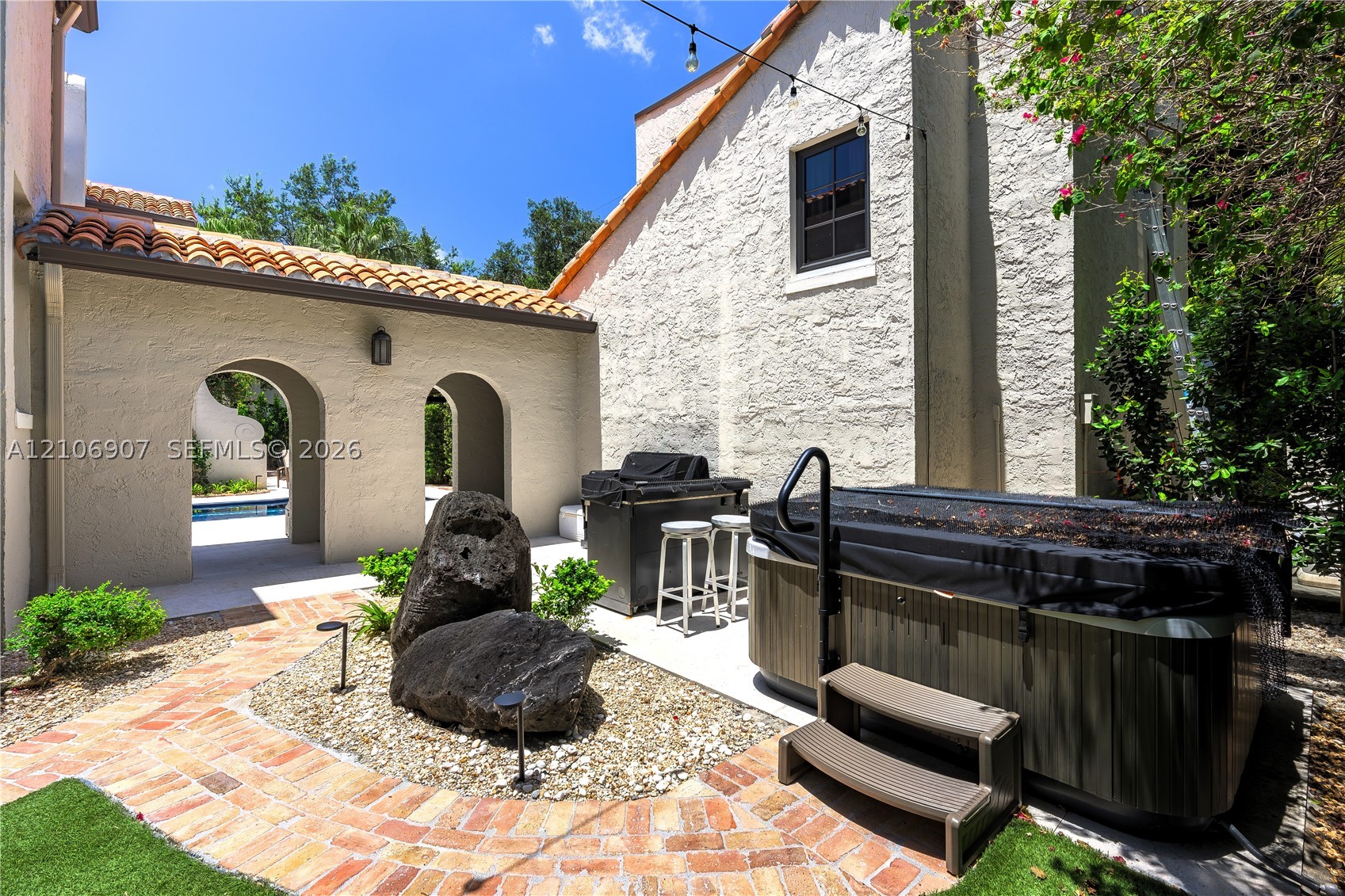 1822 Country Clb Prado Coral Gables, FL 33134