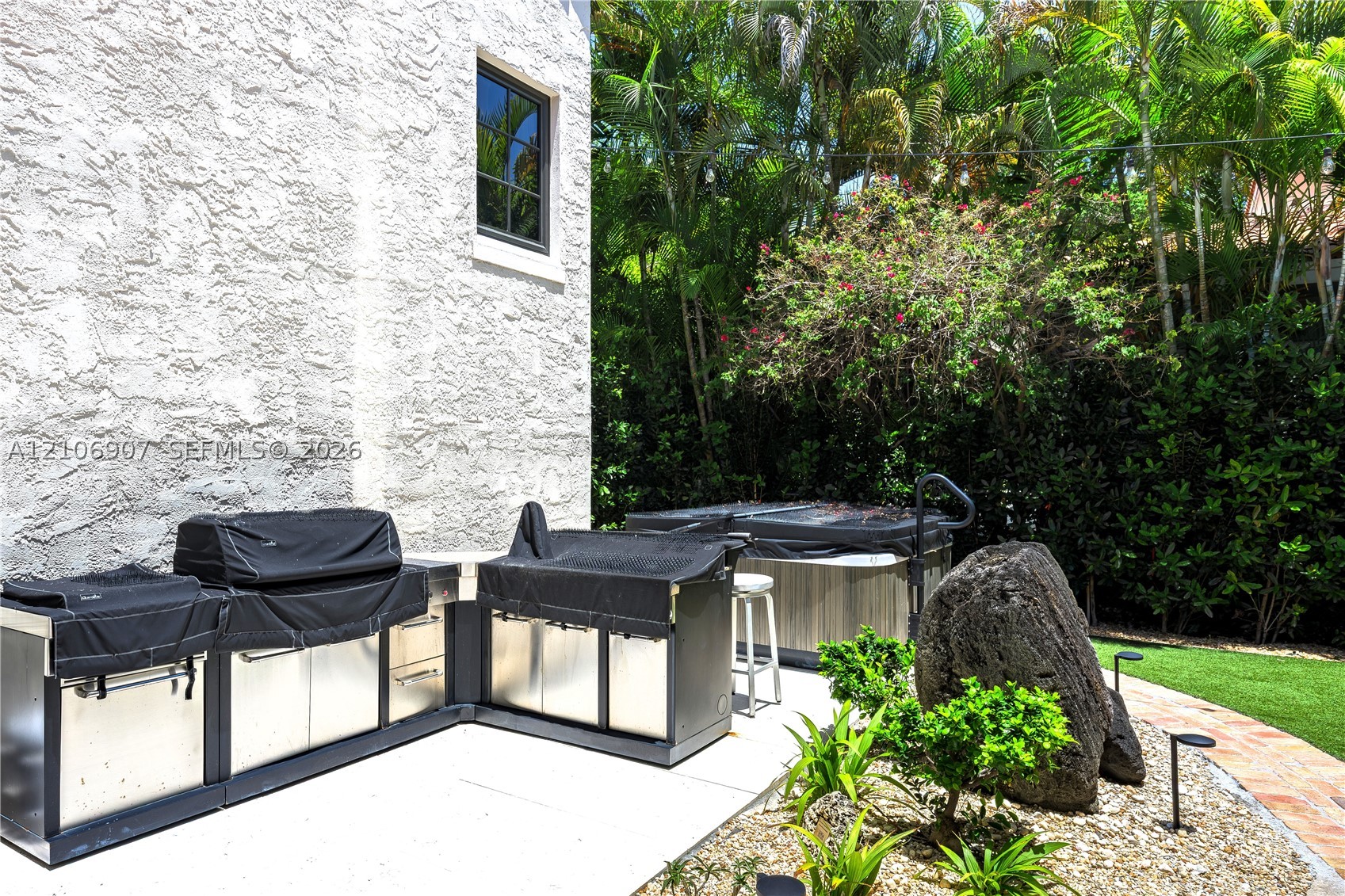 1822 Country Clb Prado Coral Gables, FL 33134