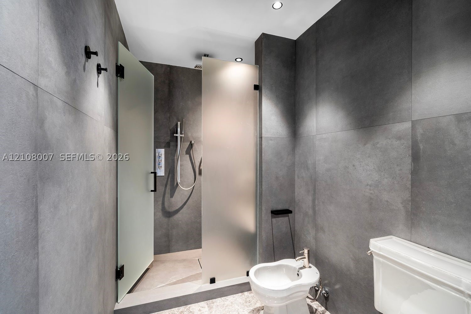 50 S Pointe Dr #1805 Miami Beach, FL 33139