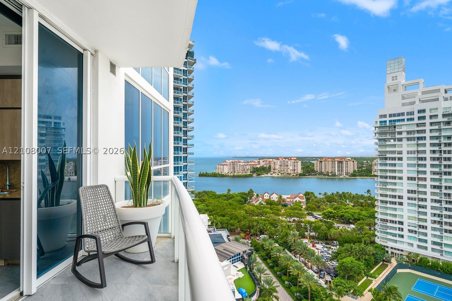 50 S Pointe Dr #1805 Miami Beach, FL 33139